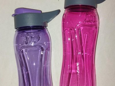 Botellas de agua Avon